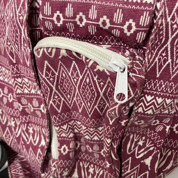 Kavu Rope Sling Backpack Bag Red & White Aztec Folklore Crossbody Lightweight - Picture 3 of 11